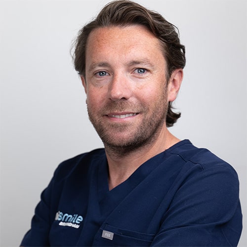 Dr Oliver Smart.